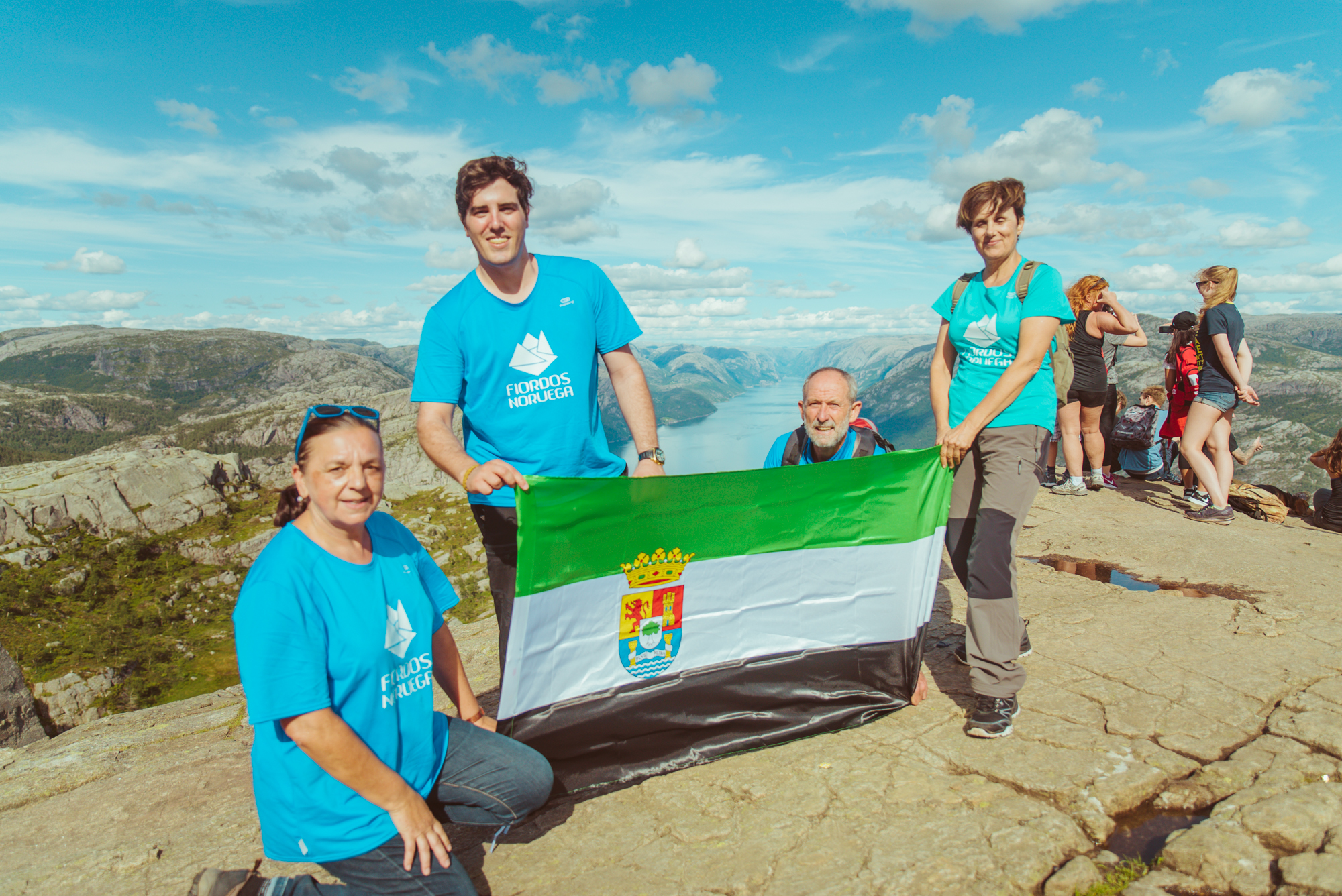 Fiordos Noruega aparece en «El Periódico de Extremadura»